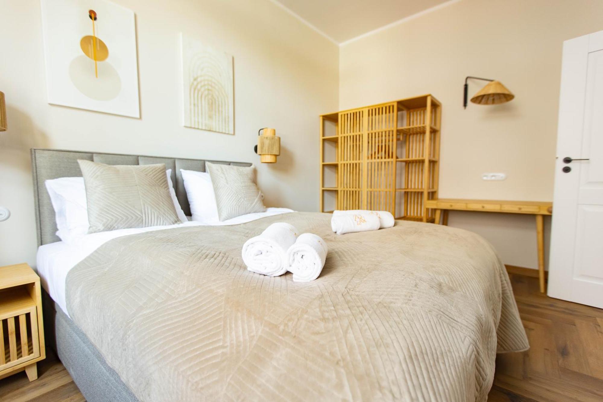 Apartamenty Rynek 12 Tarnów Exteriör bild